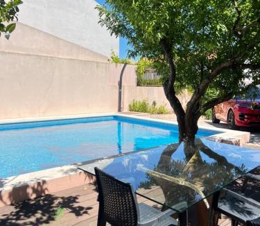 Olivais Cama Y Desayuno | Pink House - Lisbon