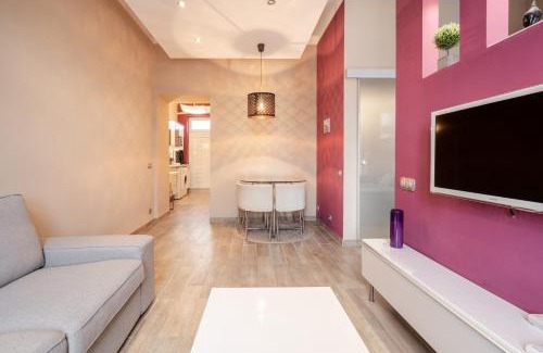 13th District Apartamento | Pink Secrets Apartment