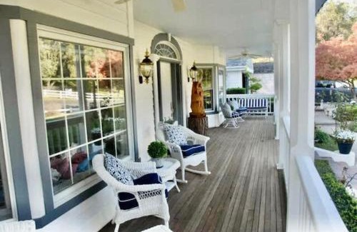 Ahwahnee Casa | Pinkies Place-Hot Tub-Sleeps 11-Pet Friendly