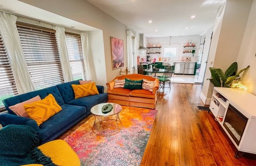 Blandburg Casa | Pinky's Cottage- Great Location, Boujee Experience