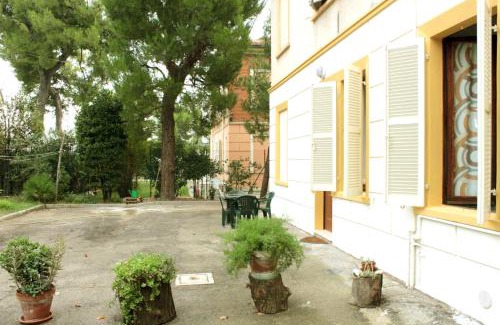Civitanova Marche Cama Y Desayuno | Pino Marittimo