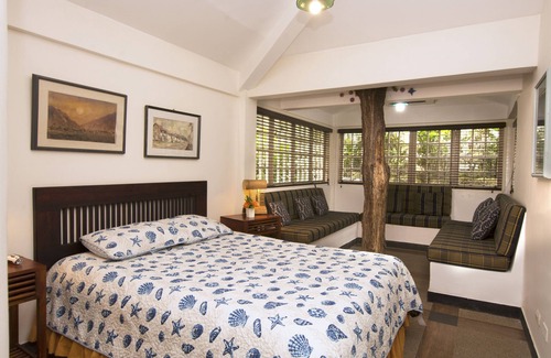 Comuna San José Casa | La Casa de Pio Pio - El Gallinero