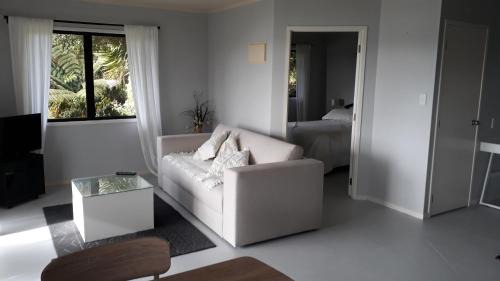 Okiato Casa | Pipiroa Bay Homestay