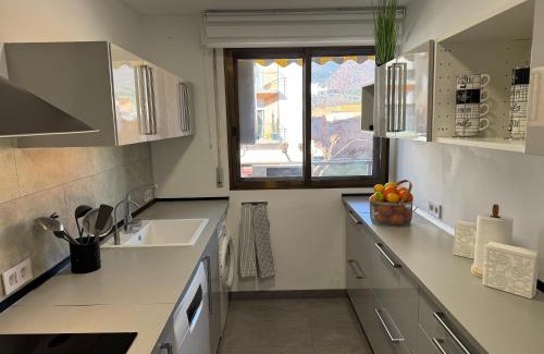Benicassim Apartamento | Piso en avenida principal 4 habitaciones