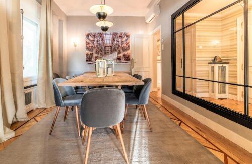 Moncloa - Arguelles Apartamento | Piso típico madrileño con grandes terrazas cerca del Palacio Real