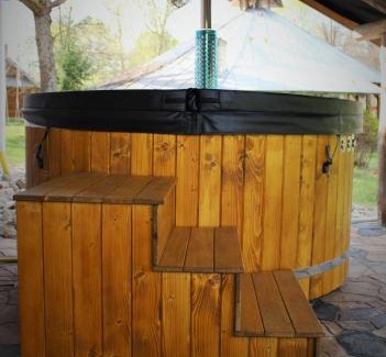 Narol Casa | PIZUNY Dom pod dębem z balią na wyłączność