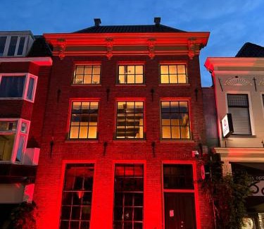 Binnenstad-Zuid Hostal | PJs Hostel