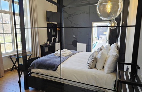 Montagu Cama Y Desayuno | PJURE Boutique Hotel & SPA