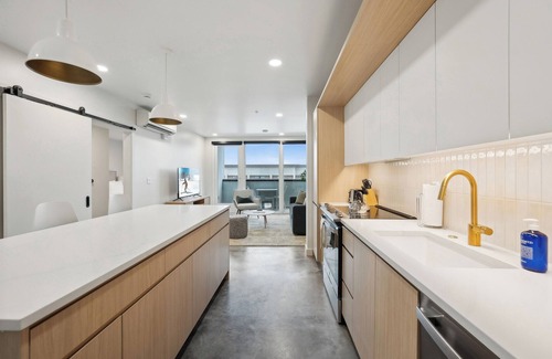 Rio Grande Apartamento | Placemakr Salt Lake City