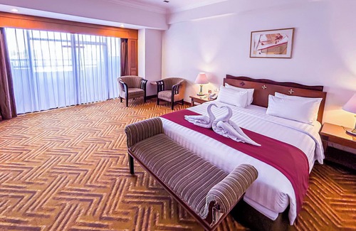 Lubuk Baja Hotel | Planet Holiday Hotel & Residence