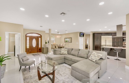 Sunrise Casa | Plantation Point: Family Friendly Neighborhood