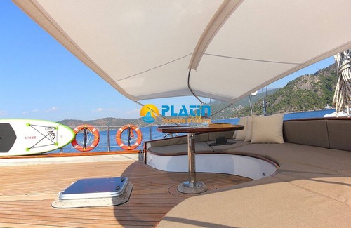 Fethiye Alquiler De Eote | Platin Yachting Ultra Lux 5 Cabinas 10 Pasajeros con Jet Ski y Jakuzi
