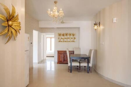 Kalyan Nagar Apartamento | Platinum Oak by JadeCaps AC Wifi Central Area