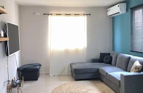 Tumba Vieja Apartamento | Playa Dorada Apartamento con Piscinas, Toboganes y Diversión