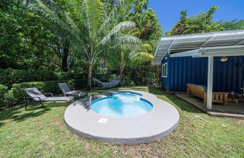Potrero Casa | Playa Potrero - Cute, modern Containerhome with pool for 2 people