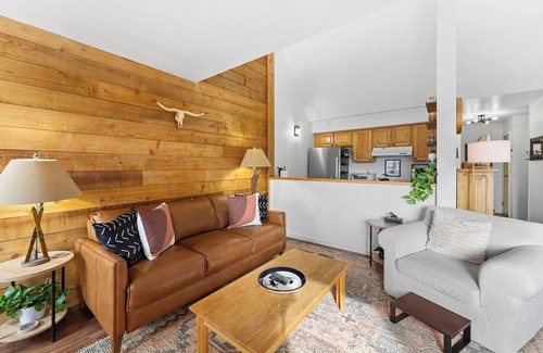 Lakeside Village Apartamento | Plaza #1409