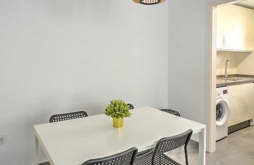 El Porvenir Apartamento | Plaza España Familiar