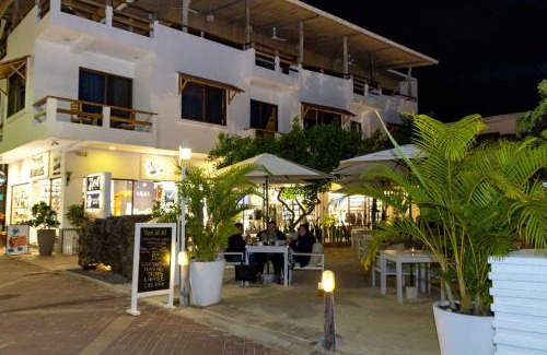 Bahía de la Academia Hotel | Plaza Luna Suites