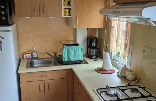 Besse-et-Saint-Anastaise Casa | Pleasant, functional mobile home in a 4* campsite