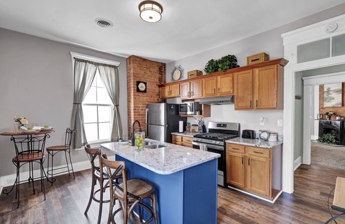 Germantown Apartamento | Pleasant duplex with AC in The Highlands, Louisville - WiFi included