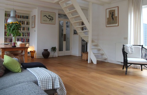 Grootschermer Casa | casa de carácter familiar cerca de la escarcha. Gran jardín, decoración moderna.