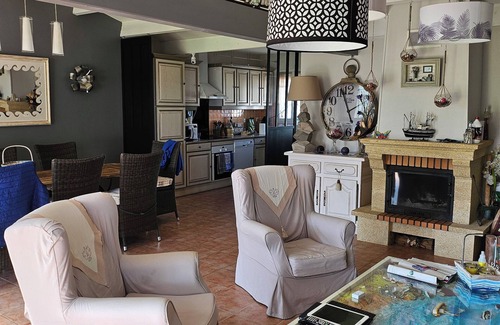 Le Chateau-d'Oleron Villa | Pleasant vacation on the island in a cosy villa for 8, 150m2