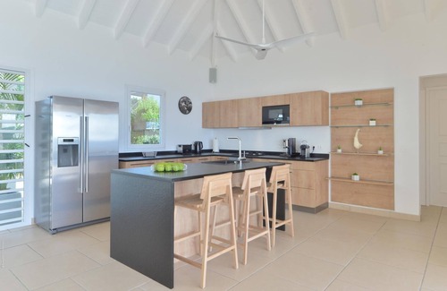 Corossol Villa | Piscina climatizada prolongada, vista al puerto de Ocean ang excepcional, área de comedor al aire libre, Wi-Fi gratuito