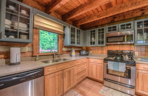 Waynesville Cabina | Plott Mountain Home-Impresionantes vistas @ 4,100 pies !!!