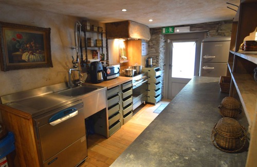 Orchimont Casa | Molino de lujo en Vresse-sur-Semois con piscina al interior