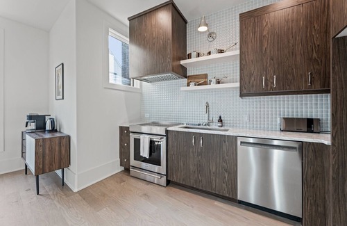 Palmetto Condominio | Plutus' Playhouse