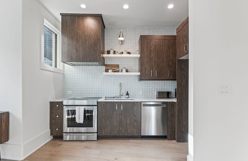 Palmetto Condominio | Plutus' Playhouse