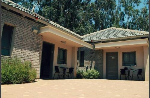 Qiryat Shemona Cabina | Pnina Yafa BaGalil Zimmer