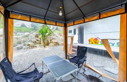 Pocheon Otro | Pocheon Story Forest Caravan Glamping