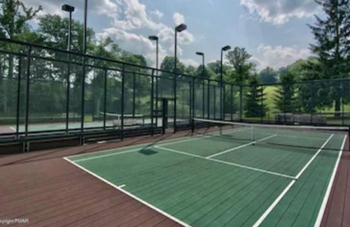 Mountainhome Cabaña | Pocono Cottage