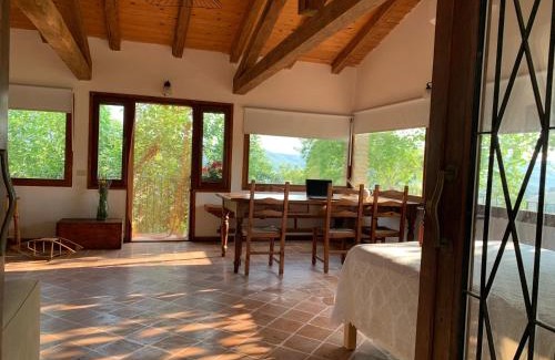 Urbino Casa | Poetic glass house in the countryside