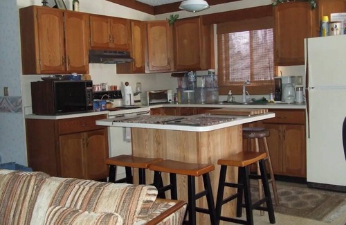 Kresgeville Cabina | Pohopoco Place Mountain Getaway (longer stay only)