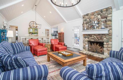 Benton Harbor Casa | Point Cottage at Point O' Woods