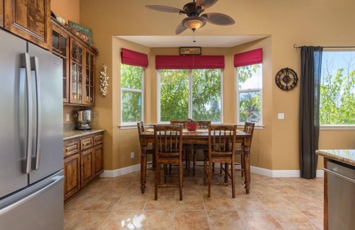 Plymouth Casa | Pokerville refugio en el corazón del país del vino Amador