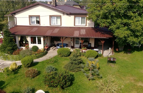 Szczytna Villa | Pokoje Gościnne Gazda