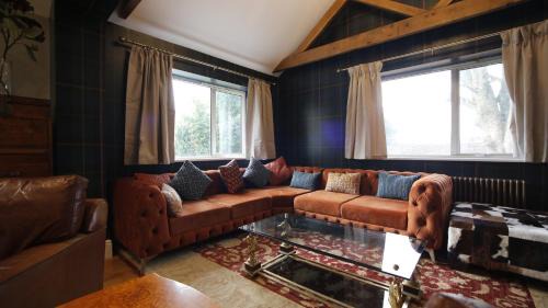 Cirencester Casa | Polo Lodge - Coates, Cirencester