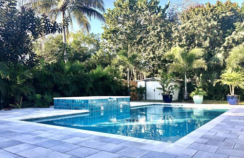 Harbor Village Casa | 5 minutos. del mar. Piscina climatizada de agua salada y bañera de hidromasaje.