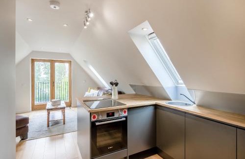 Bulmer Casa | Pond View Loft