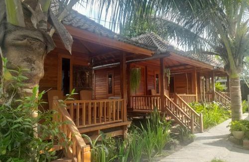 Praya Casa | Pondok Elen Mandalika