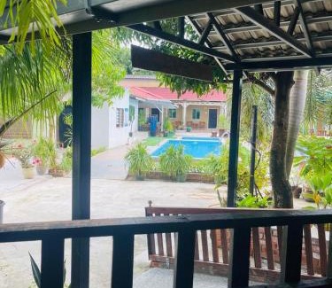 Kampung Kedawang Hotel | Pondok Muara Chalet