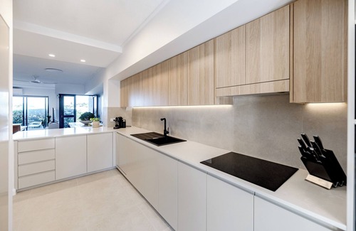 Sunrise Beach Apartamento | Pooch Friendly Renovated Beach Retreat with Views