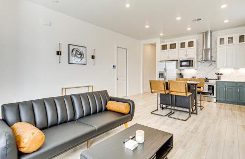 Oklahoma City Casa | Pool Access and Private Yard Oklahoma City Retreat