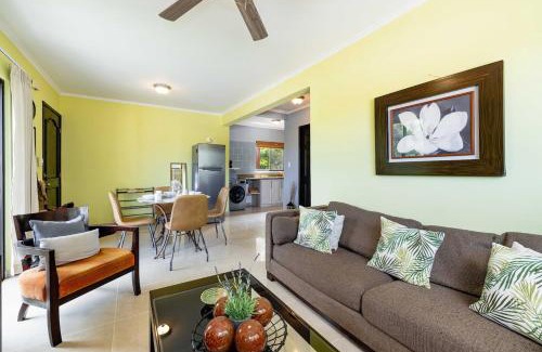 Tamarindo Apartamento | Pool And Private Rooftop Access In Town!
