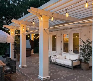 Wrightsville Casa | Pool Cottage at Roundtop Estate couples oasis