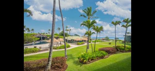 Hanamaulu Apartamento | Pool Garden Lanai, Beachfront 4-Star Resort, King Bed, AC, Pool, Restaurant, Gym, Spa