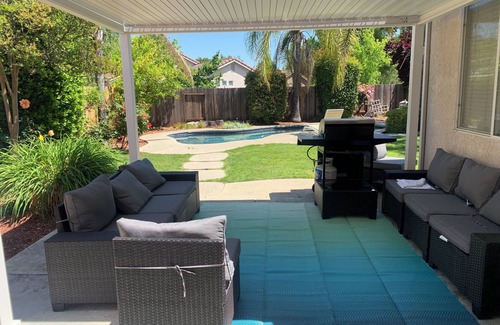 West Sacramento Casa | Pool Gem Near Downtown Big Yard Pets OK